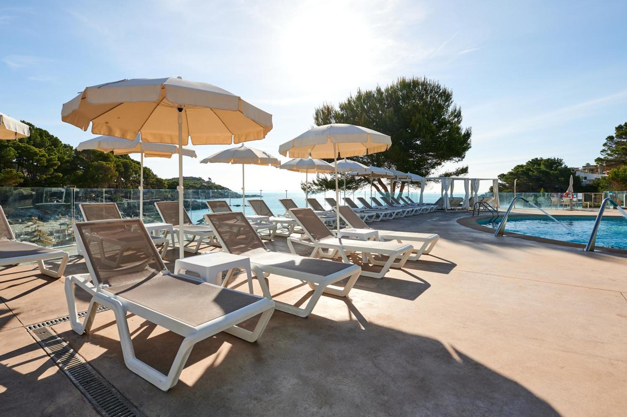 Aluasoul Carolina - Adults Only Hotell Font de sa Cala Exteriör bild